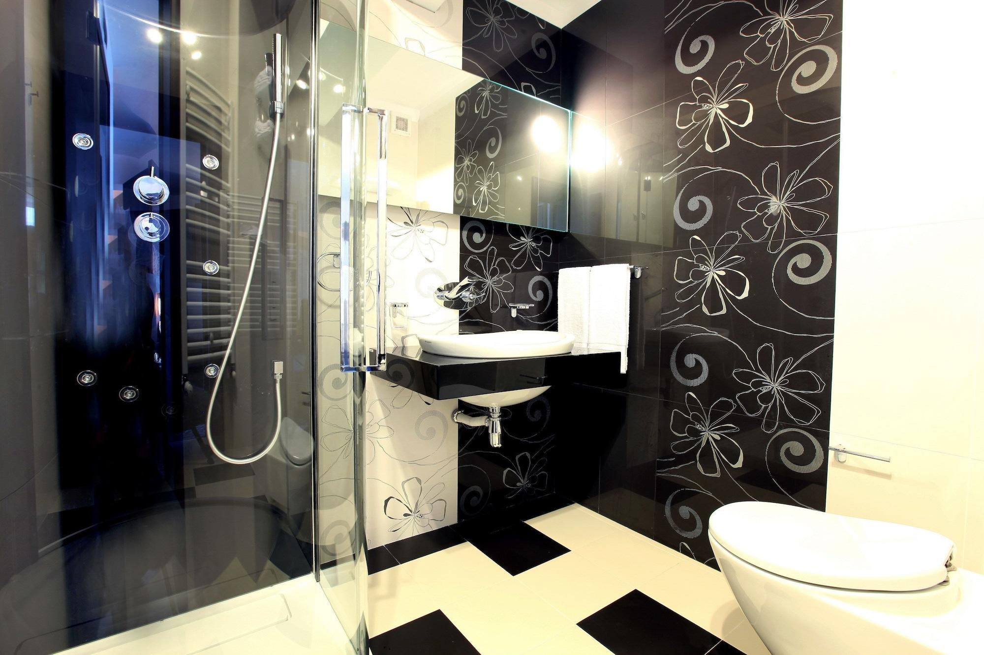 Ambiance 3* Bucarest