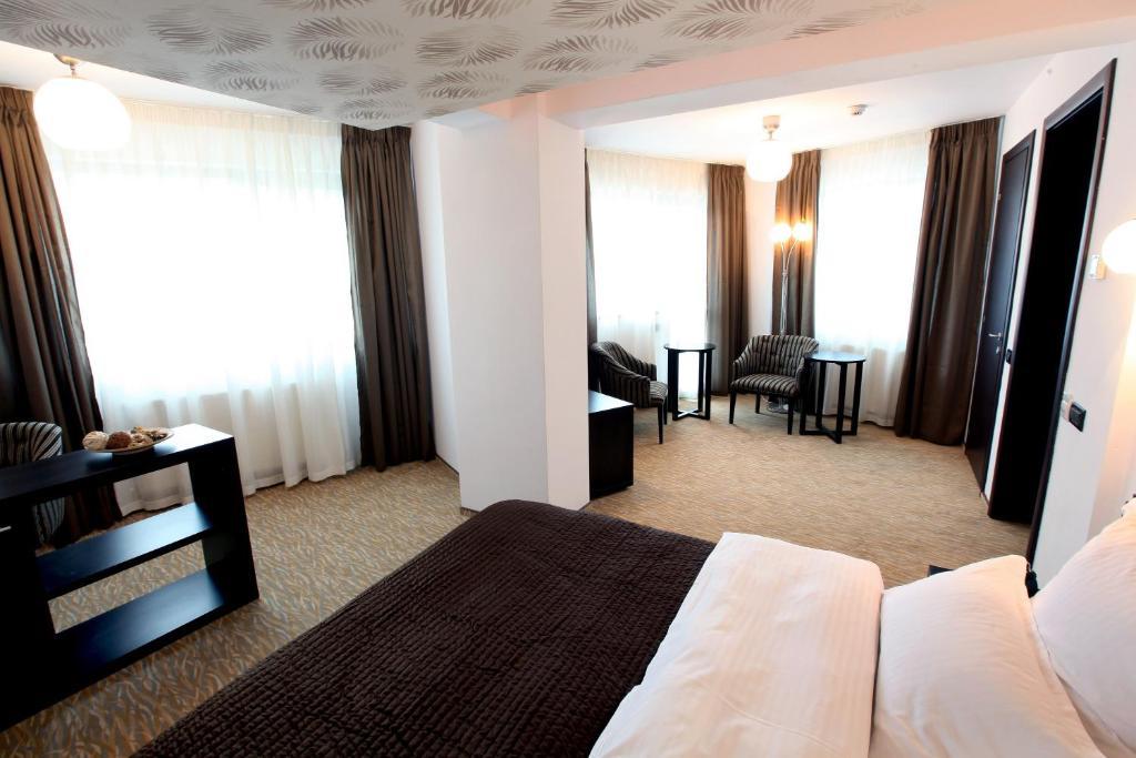 Ambiance Hotel 3*